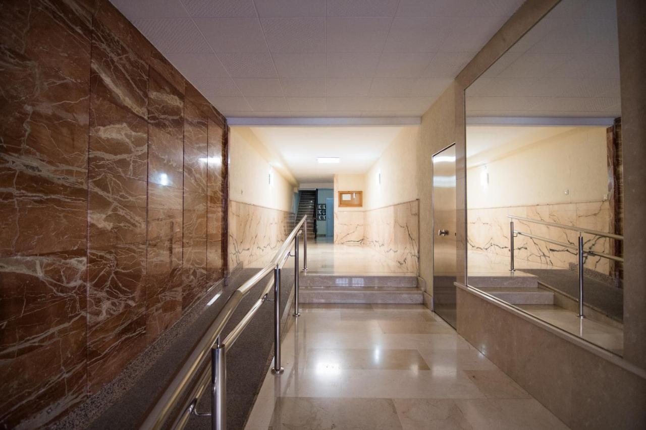 Tuguest Station 2 Apartment Granada Ngoại thất bức ảnh